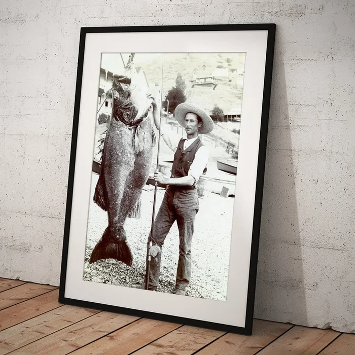 1890 Fisherman and Goliath Grouper Art Print