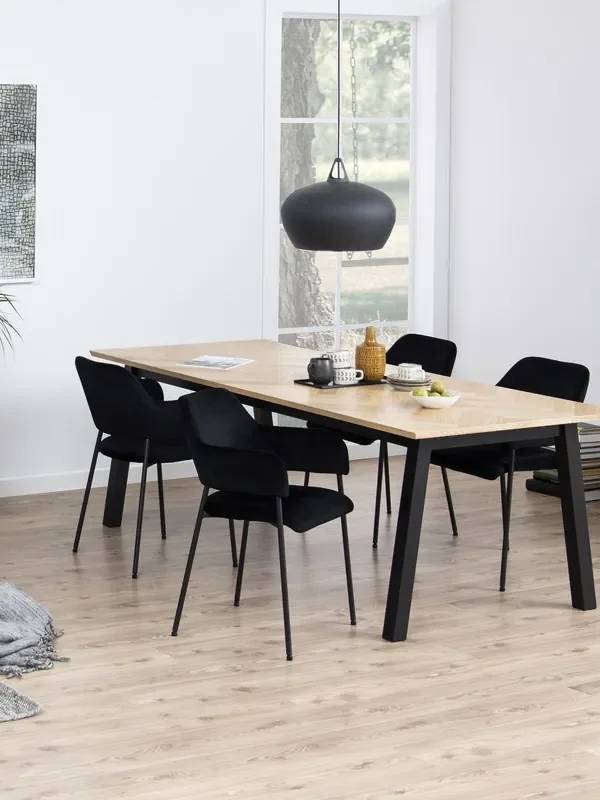 Actona Oak Brighton 6-8 Seater Dining Table