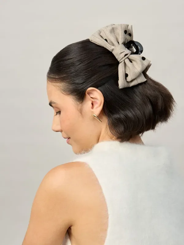 Aela Cream Tweed Polka Dot Bow Claw