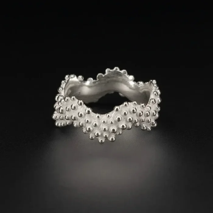 Bumpy Wave Ring – Bright Silver