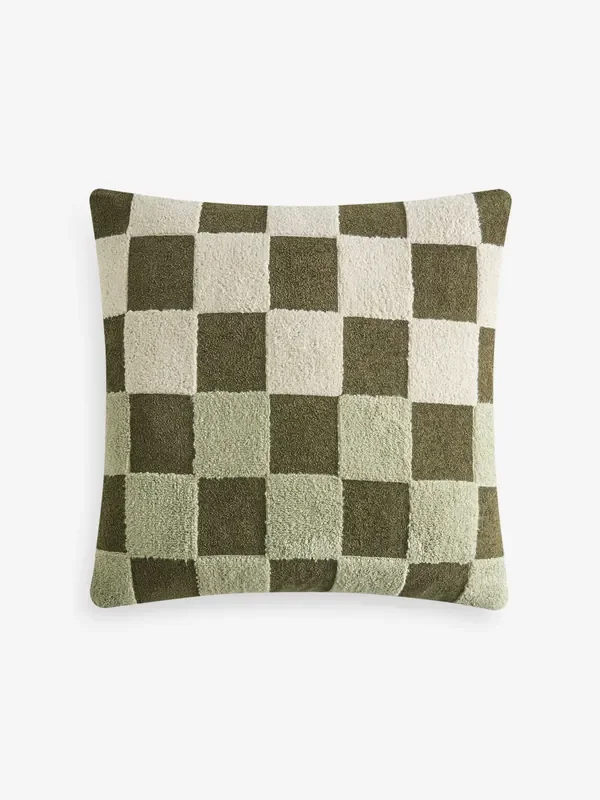 产品名称中包含顶级域名,检查并适当处理后再继续! MADE.COM Green Tilo Checkerboard Boucle Cushion