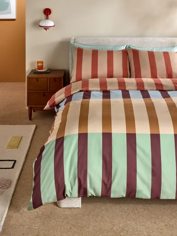 产品名称中包含顶级域名,检查并适当处理后再继续! MADE.COM Rust Terri 180 Thread Count Duvet Cover and Pillowcase Set