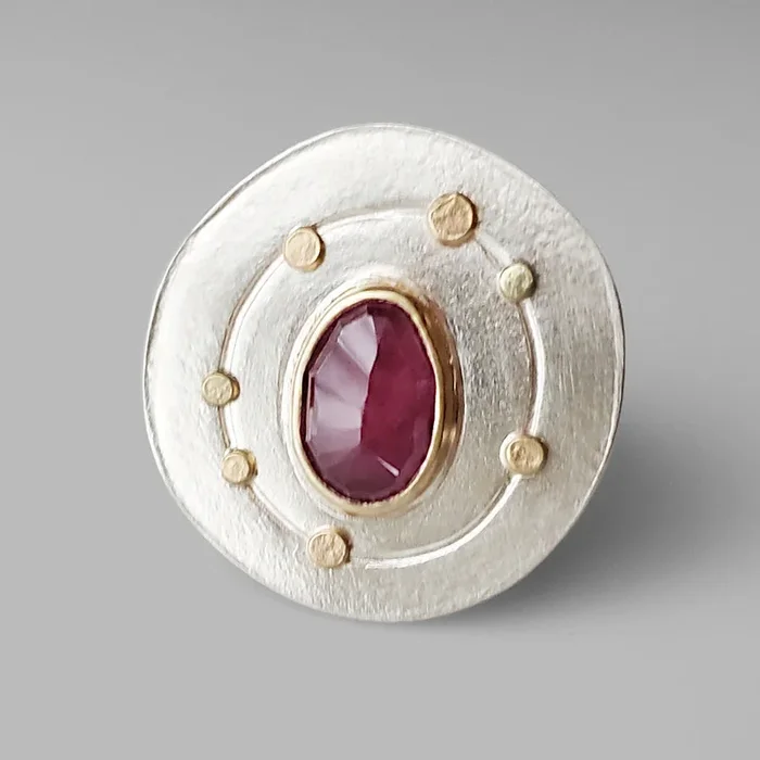 Daphne Ring – Pink sapphire mixed metal Daphne Ring