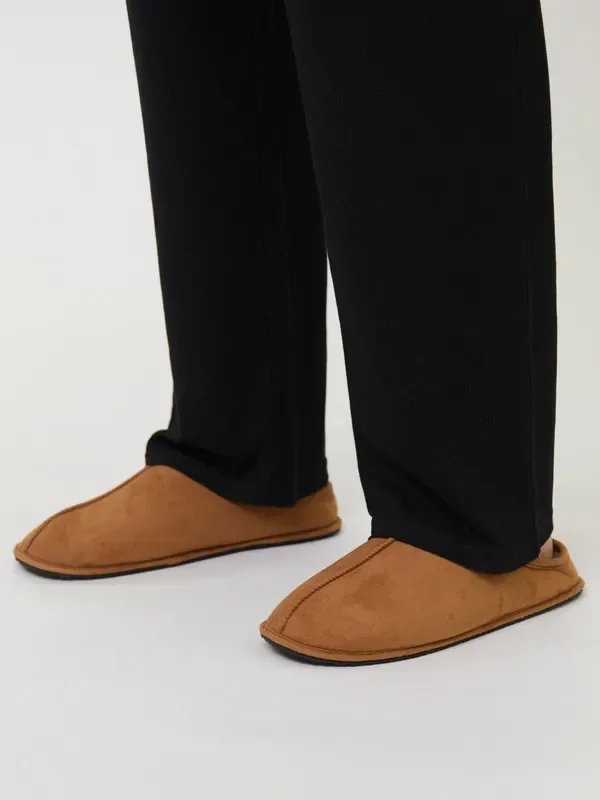 Loungeable Brown Faux Suede Mens Slippers