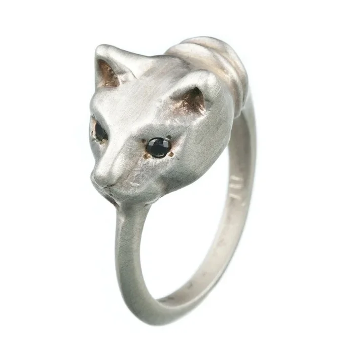 Playing Cat – Bright Silver