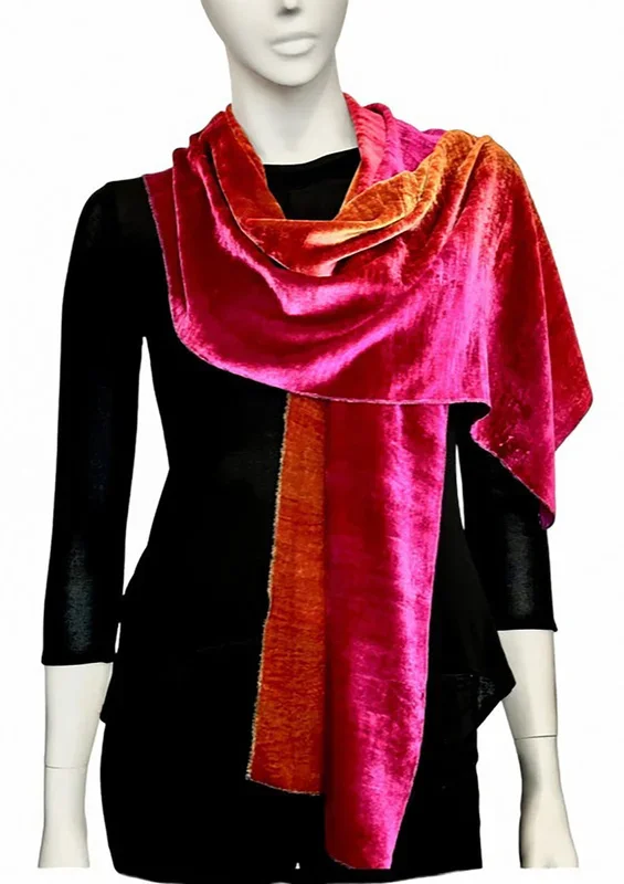 Velvet Scarf – Pink Glow