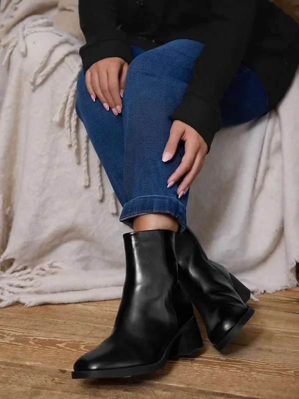 Yours Curve Black Extra Wide Fit Wide Fit Square Ankle Boots
