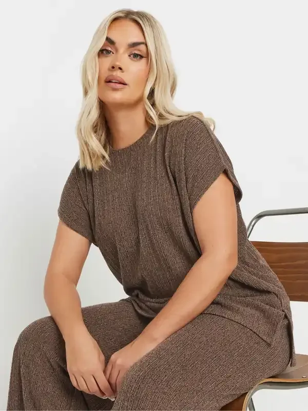 Yours Curve Brown Knitted Co-Ord T-Shirt