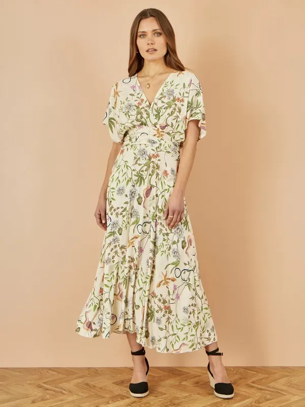 Yumi Natural Floral Print Ruched Waist Midi Dress With Kimono Sleeves